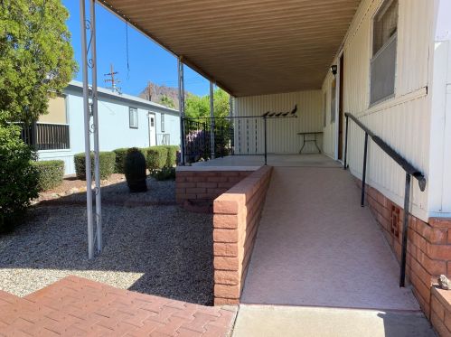 5706 Box R St, Tucson, AZ 85713-6332