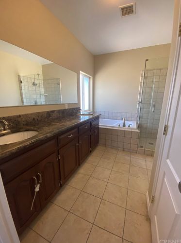 44525 45th St, Lancaster CA  93536-7628 exterior