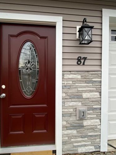 87 Pinehurst Ave, New Britain, CT 06053-3523
