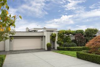 16747 16th Ave, Seattle, WA 98177-3848