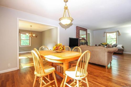 175 Ramona Ct, Yorktown Hgts NY  10598-3318 exterior