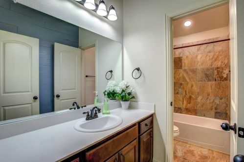 1505 Nathan Cir, Greenville TX  75402-7606 exterior