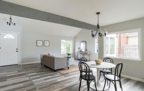 8576 Andromeda Rd, San Diego CA  92126-1802 exterior