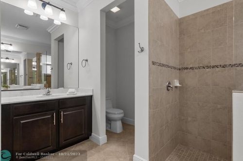 10491 Waterway Ln, Fort Pierce FL  34987-2521 exterior