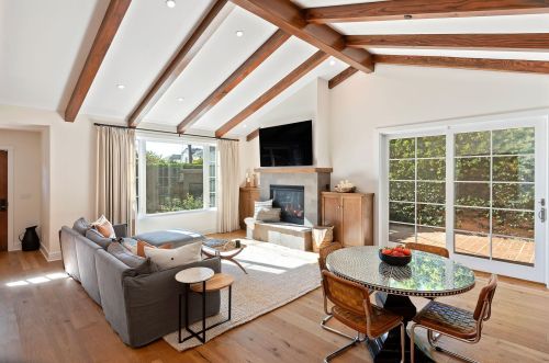 1822 Garden St, Santa Barbara CA  93101-1006 exterior