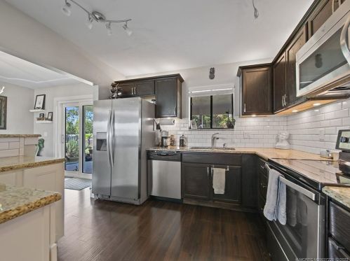101 Exora Ter, Fort Pierce, FL 34953-5902
