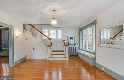 5800 Greene St, Philadelphia PA  19144-2704 exterior