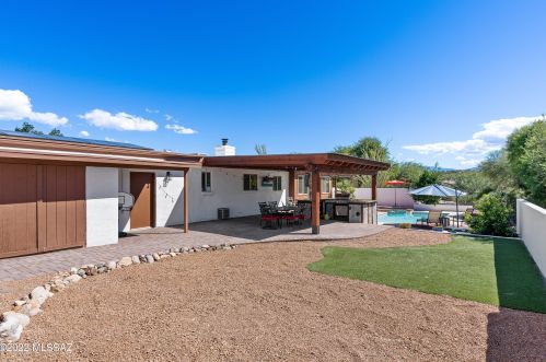 5620 Territory Dr, Tucson AZ 85750-1732 exterior