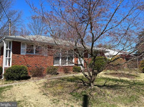 120 Ridgewood Ave, Berlin Boro NJ  08009-1127 exterior