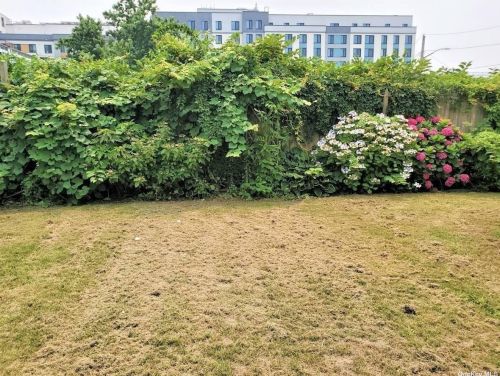 326 Beach 46th St, Far Rockaway NY  11691-1114 exterior