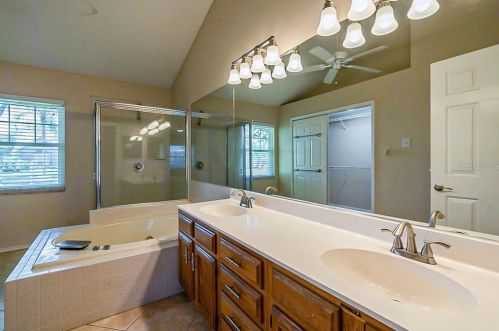 405 Country Wood Cir, Lake Mary FL  32746-4842 exterior