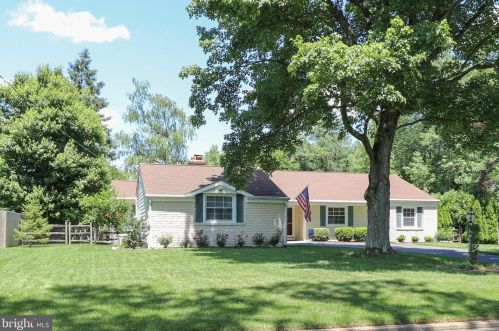932 Queens Dr, Yardley, PA 19067-4528