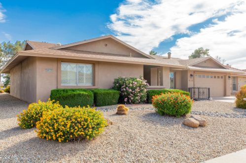 9555 Country Club Dr, Sun City, AZ 85373-1725
