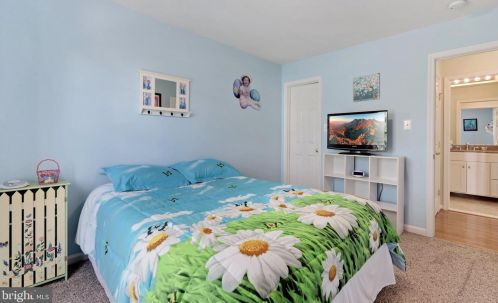 14149 Murphy Ter, Gainesville VA  20155-1725 exterior