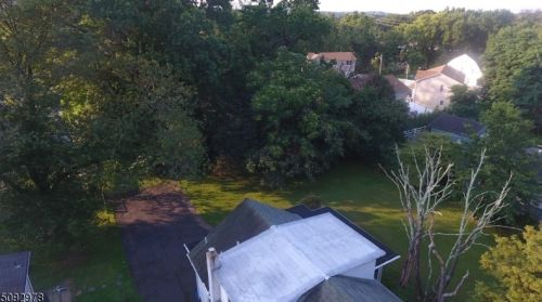 450 Riverview Dr, Paterson NJ  07512-2319 exterior