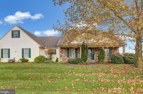 318 Steeplechase Dr, Marsh, PA 19520-9228