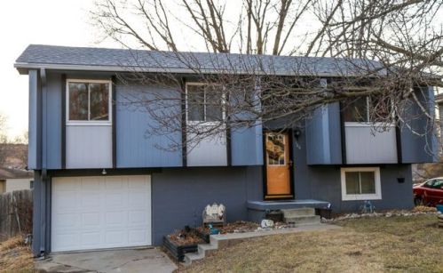 100 Hillcrest Dr, Glenwood, IA 51534-1035