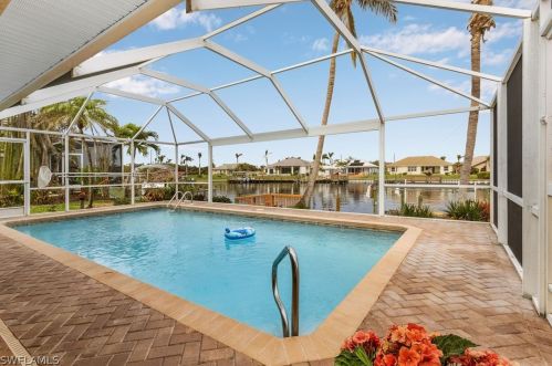 2713 52 St, Cape Coral FL  33914-6517 exterior