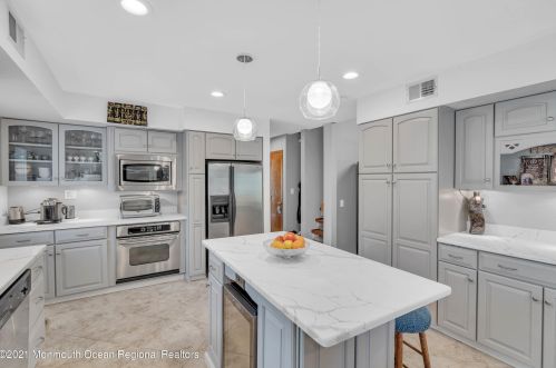 1808 Murray Dr, Belmar NJ  07719-9512 exterior