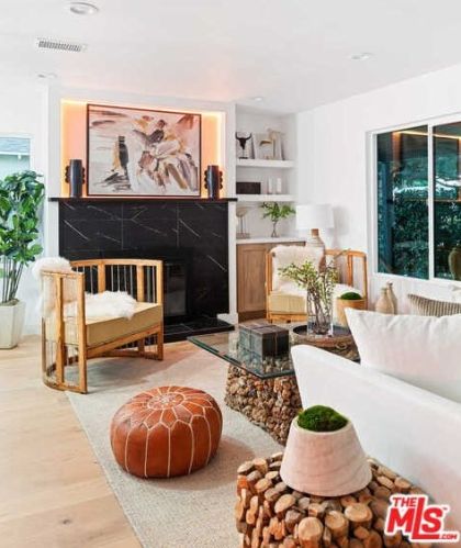 14322 Collins St, Van Nuys CA  91401-4612 exterior