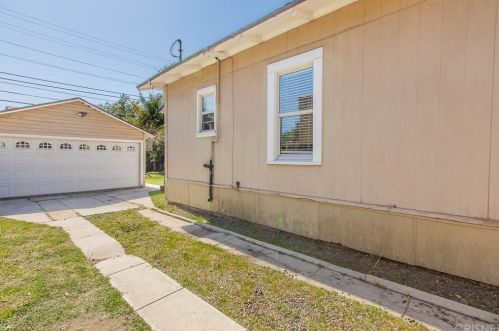 662 Alexander St, Glendale CA 91203-1621 exterior