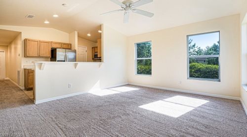 833 Knox Ave, Lehigh Acres, FL 33974-5551