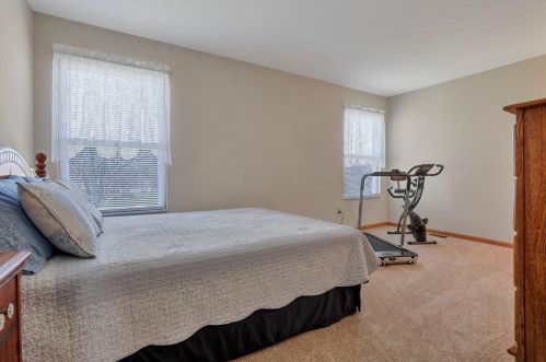3090 Longridge Way, Darbydale OH  43123-9772 exterior