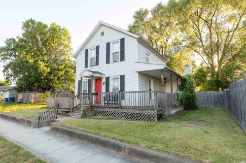 815 Liberty Dr, Mishawaka IN  46545-5905 exterior