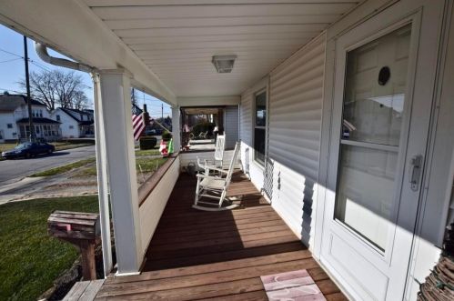 838 Oak Grove Ave, Marion, OH 43302-6018
