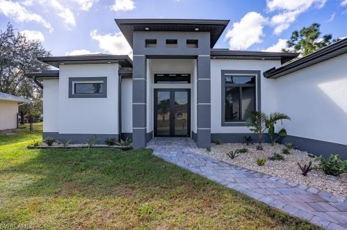 3017 11th St, Lehigh Acres FL  33976-3042 exterior