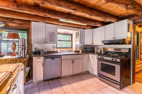 11 Picadilly Ct, Rock Hill NY  12775-6435 exterior