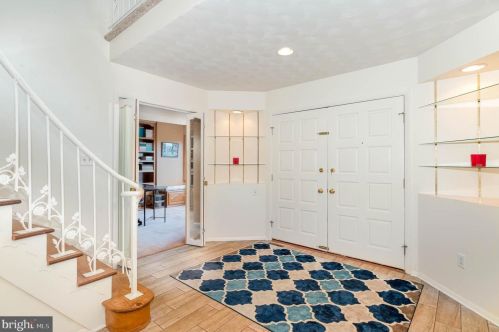 11 Thrush Dr, Carlisle PA  17015-7653 exterior