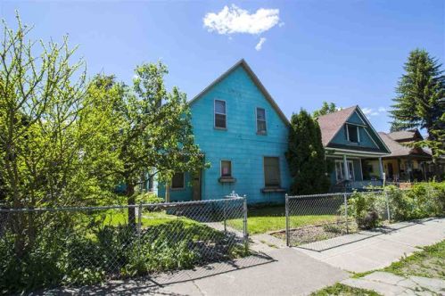 1727 Gardner Ave, Spokane WA  99201-1832 exterior
