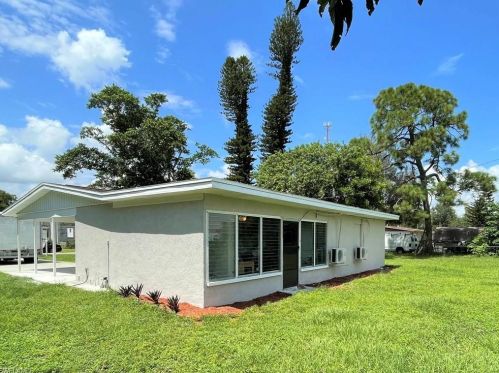 122 Connecticut Rd, Lehigh Acres, FL 33936-6118