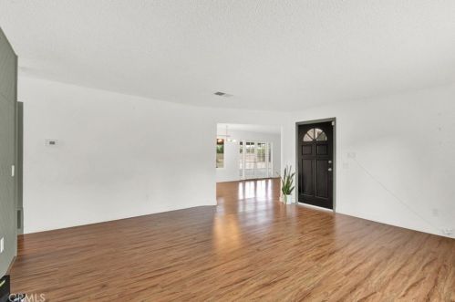 762 Peach St, San Jacinto CA  92583-2804 exterior