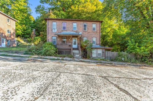 22 Shipping St, Norwich, CT 06360-6824