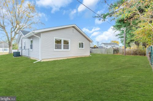 9 Snowflower Ln, Willingboro NJ  08046-1012 exterior