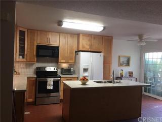 10420 Larwin Ave, Chatsworth, CA 91311-2058