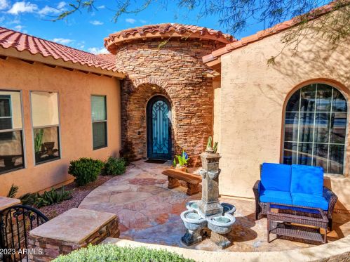 35804 27th Dr, Phoenix AZ  85086-5519 exterior