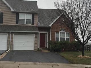 1481 Kennington Ln, Macungie, PA 18062-8749