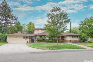 4128 Puente Way, Sacramento, CA 95864-3013