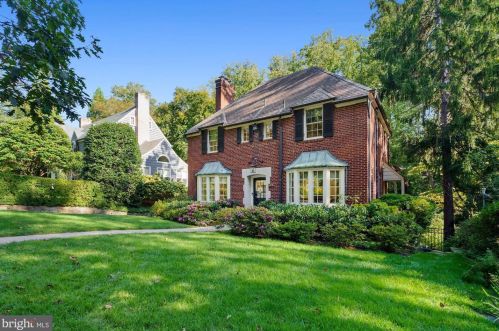 4938 Quebec St, Washington, DC 20016-3231