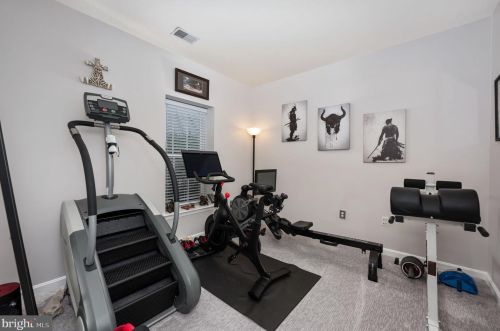 7226 Lyndam Hill Cir, Lorton VA  22079-4509 exterior