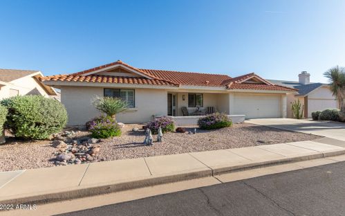 7709 Navarro Ave, Mesa, AZ 85209-6909