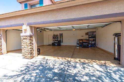 6524 Smoky Falls Way, Tucson, AZ 85757-6988