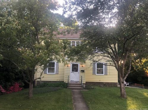 65 Fern St, Waterbury, CT 06704-2513
