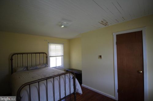 3618 State Road 259, Lost City WV  26810-8482 exterior