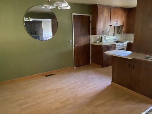 2337 Oregon Ave, South Lake Tahoe CA  96150-7118 exterior