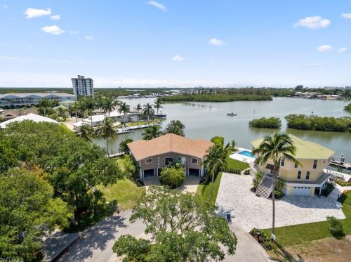 18547 Deep Passage Ln, Fort Myers Beach, FL 33931-2340