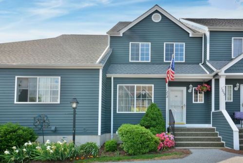 1202 Scarborough Dr, Sears Corners, NY 10509-6562